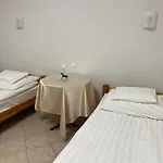 Part Cafe Vendégház 3*