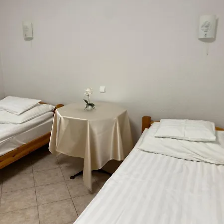 Part Cafe بيت ضيافة 3*