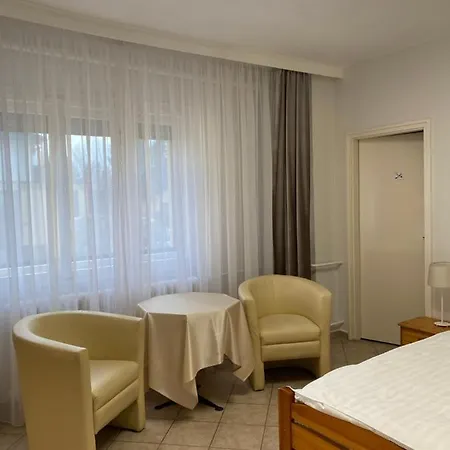 Part Cafe Guest house Dunakeszi