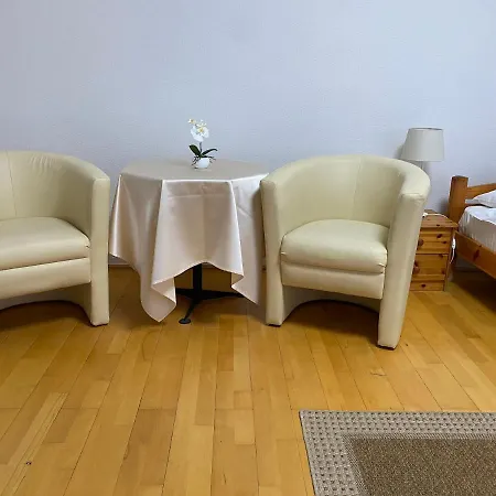 Part Cafe Guest house 3*