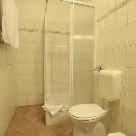 بيت ضيافة Part Cafe دوناكيزي