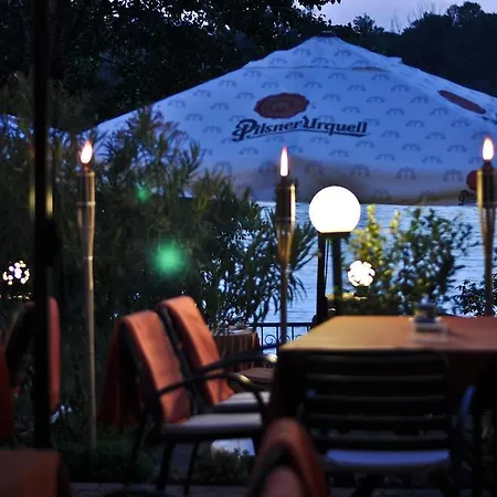 Guest house Part Cafe Dunakeszi