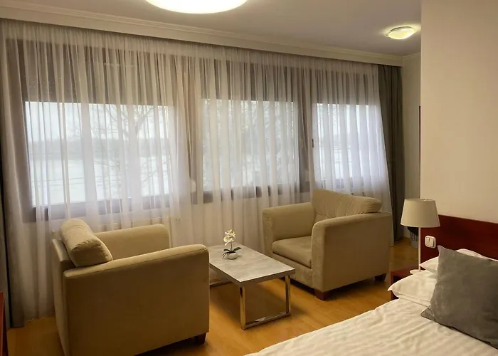 Part Cafe Guest house 3*