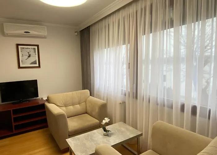 Part Cafe 3* דונקזז'י